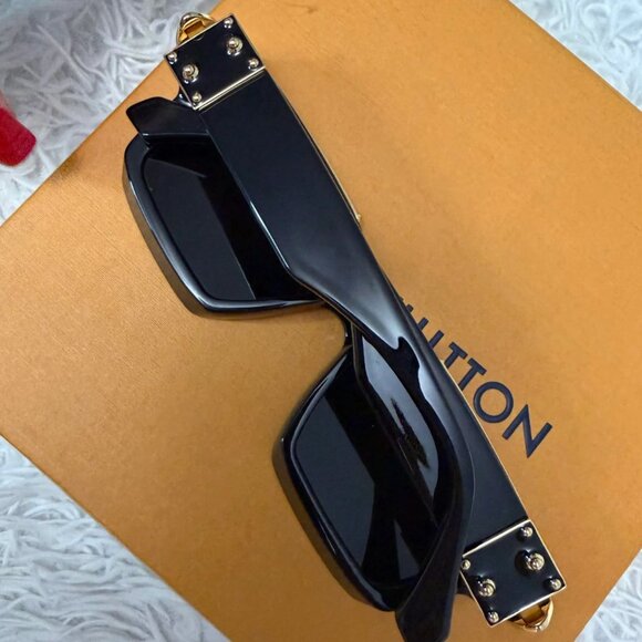 LOUIS VUITTON Acetate 1.1 Millionaires Sunglasses Black - Picture 7 of 11